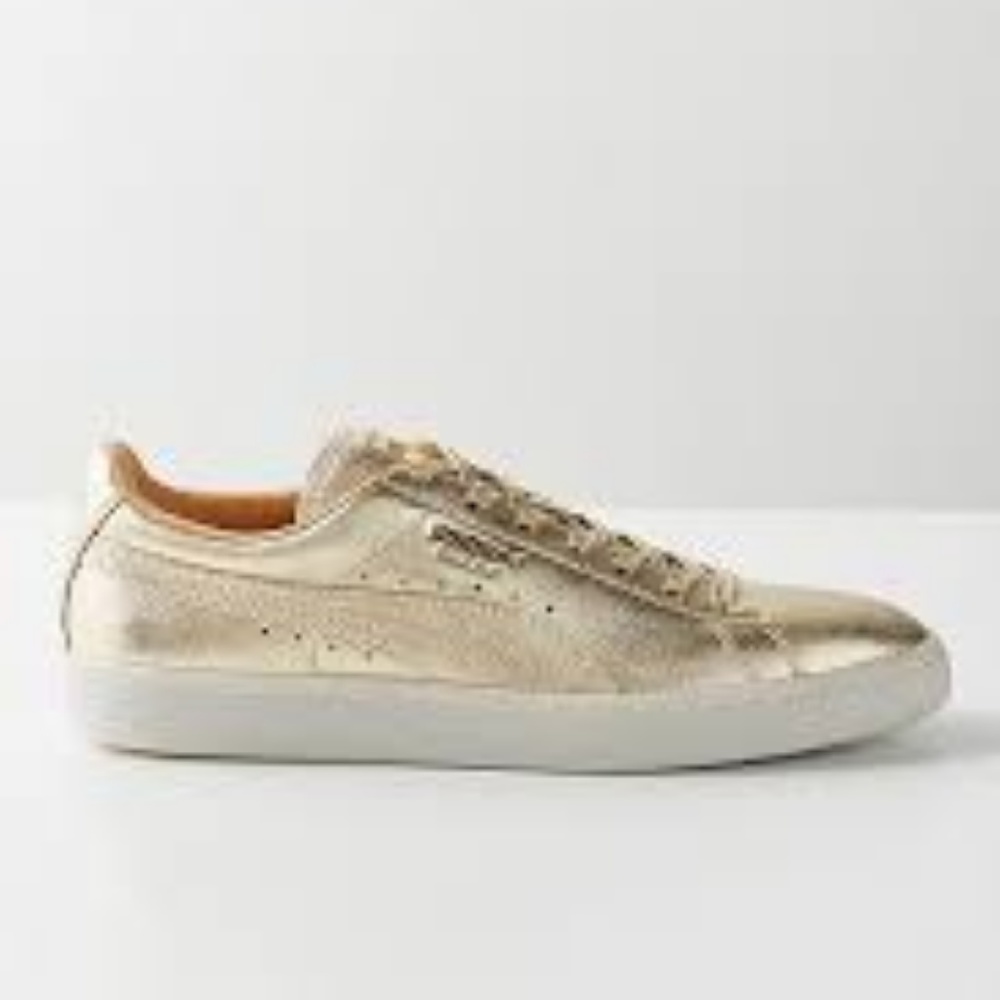 Gold Pumas 2018 Anniversary -- Like New
